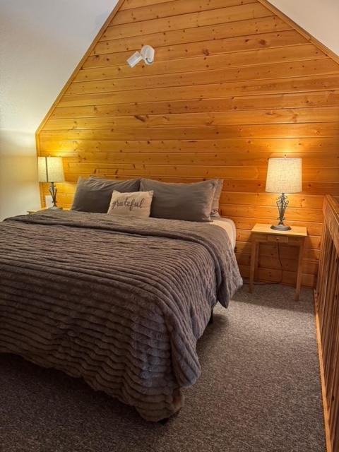 Susitna River Lodging, Suites Талкитна Екстериор снимка