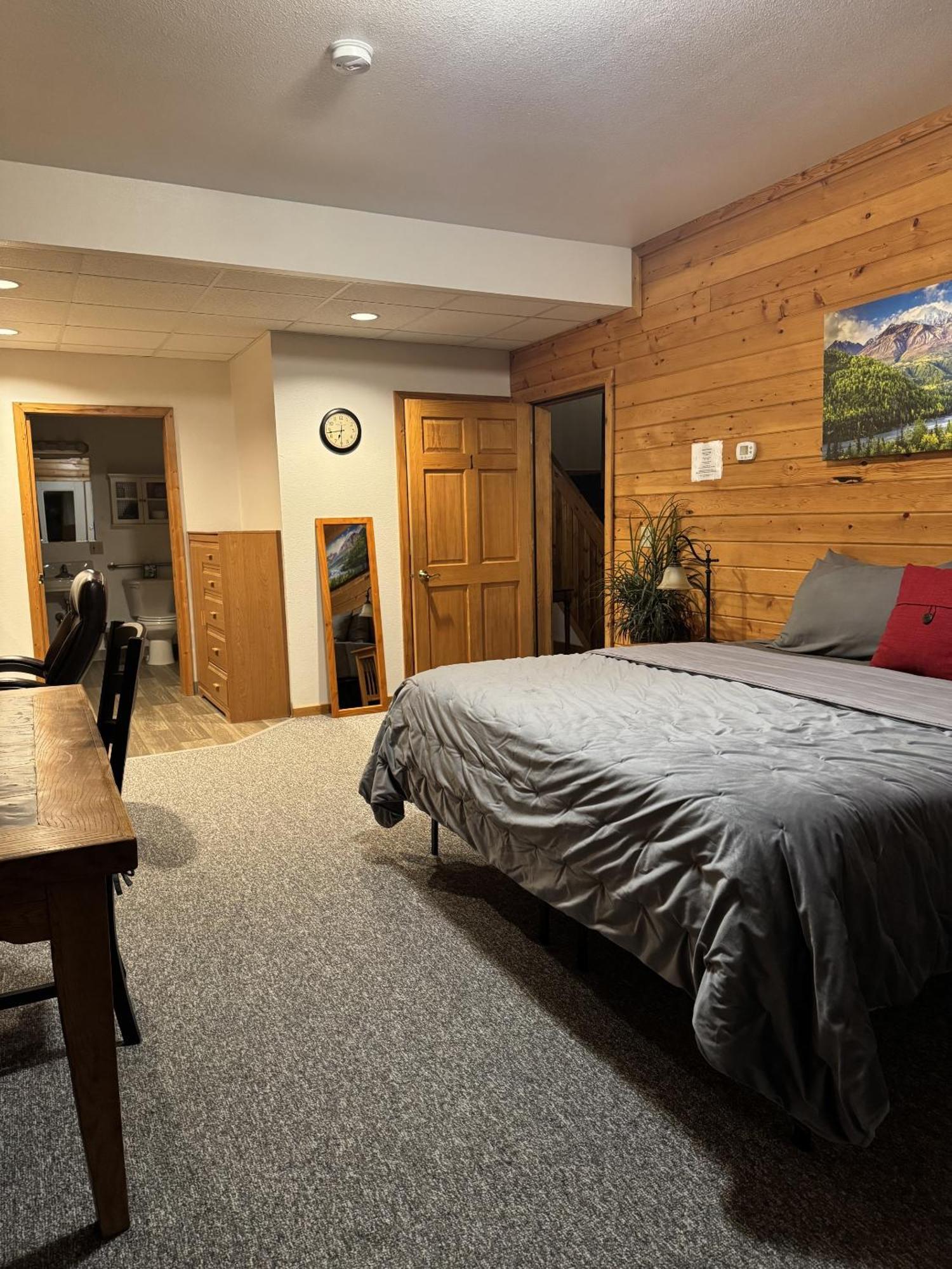 Susitna River Lodging, Suites Талкитна Екстериор снимка